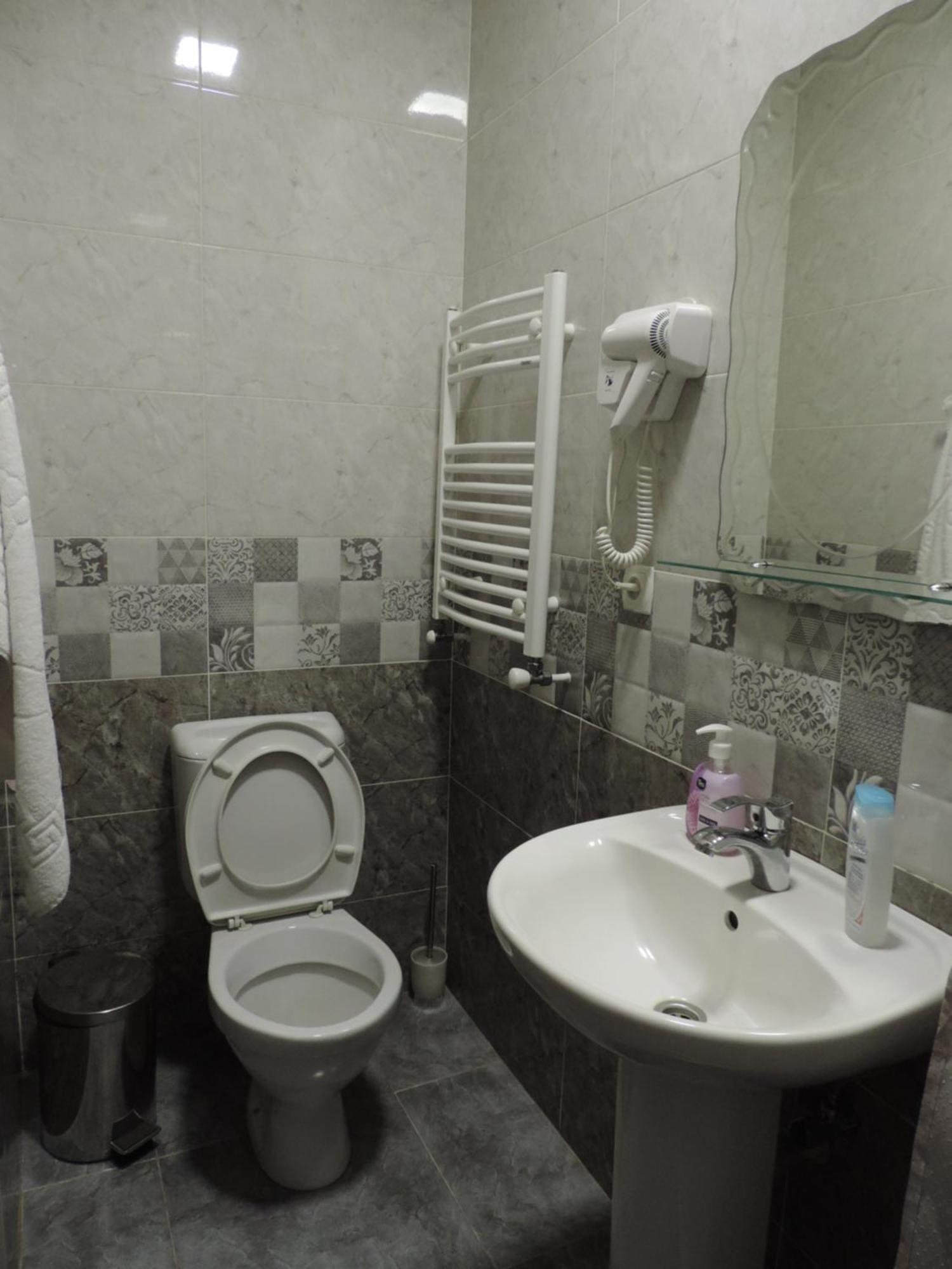 Hotel Lotus Akhaltsikhé Extérieur photo